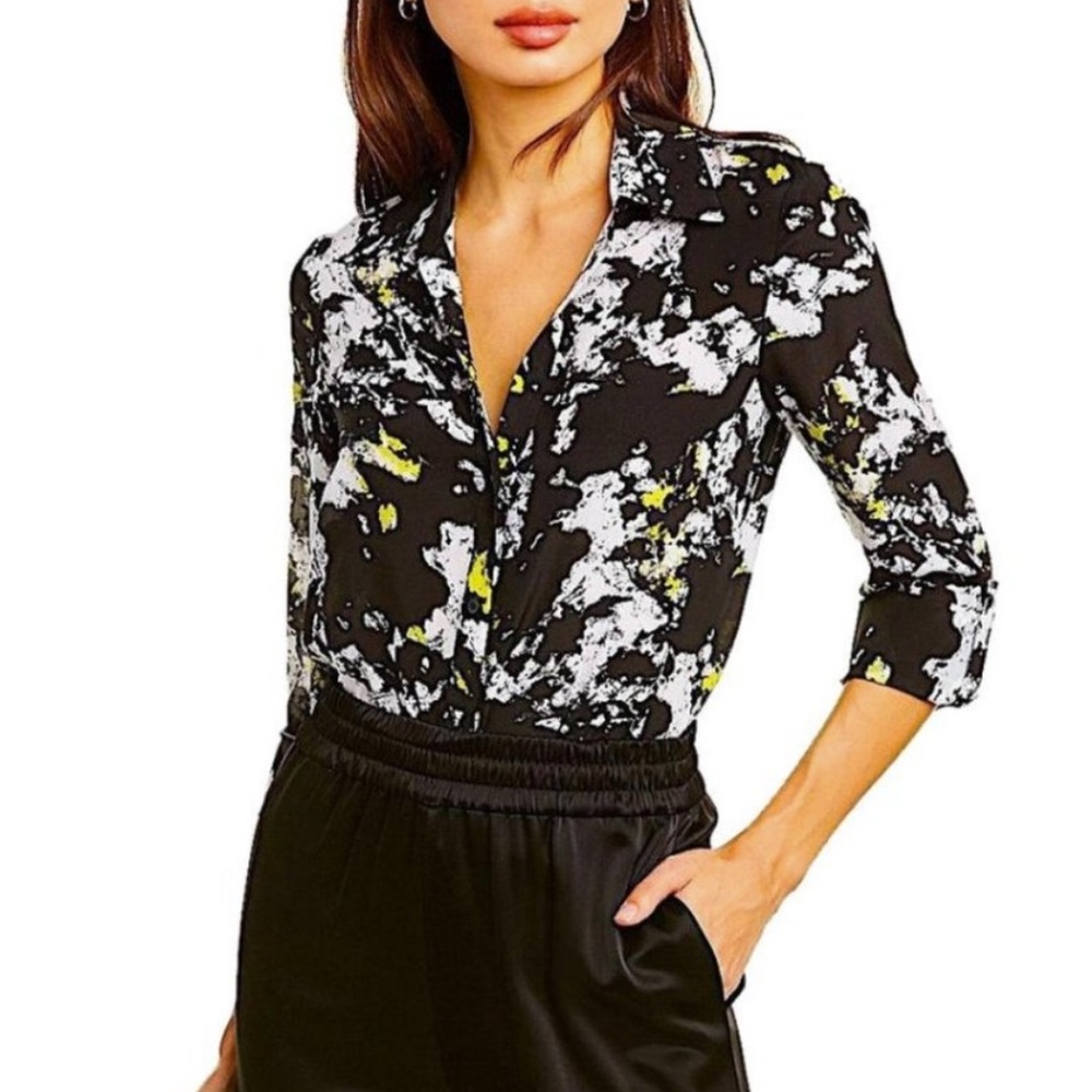 Size small - Picture 2 of 10